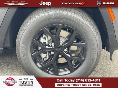2026 Jeep Grand Cherokee GRAND CHEROKEE LAREDO ALTITUDE 4X2