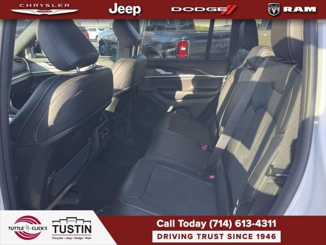 2026 Jeep Grand Cherokee GRAND CHEROKEE LAREDO ALTITUDE 4X2