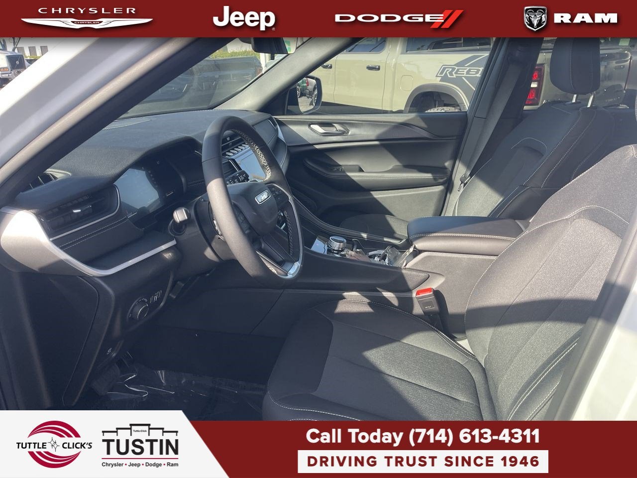 2026 Jeep Grand Cherokee GRAND CHEROKEE LAREDO X 4X4