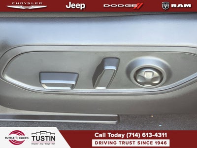 2026 Jeep Grand Cherokee GRAND CHEROKEE LAREDO X 4X4