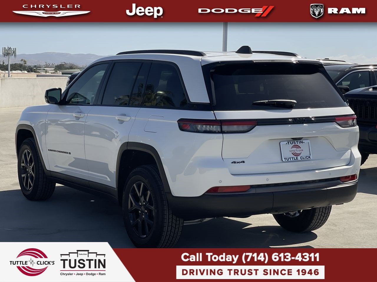 2027 Jeep Grand Cherokee Laredo Altitude