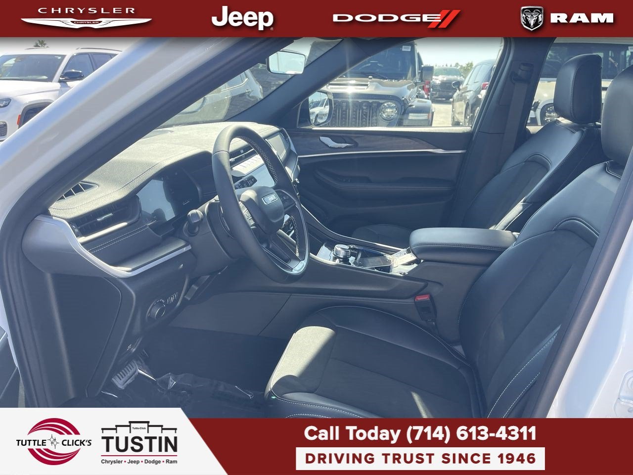 2027 Jeep Grand Cherokee Laredo Altitude