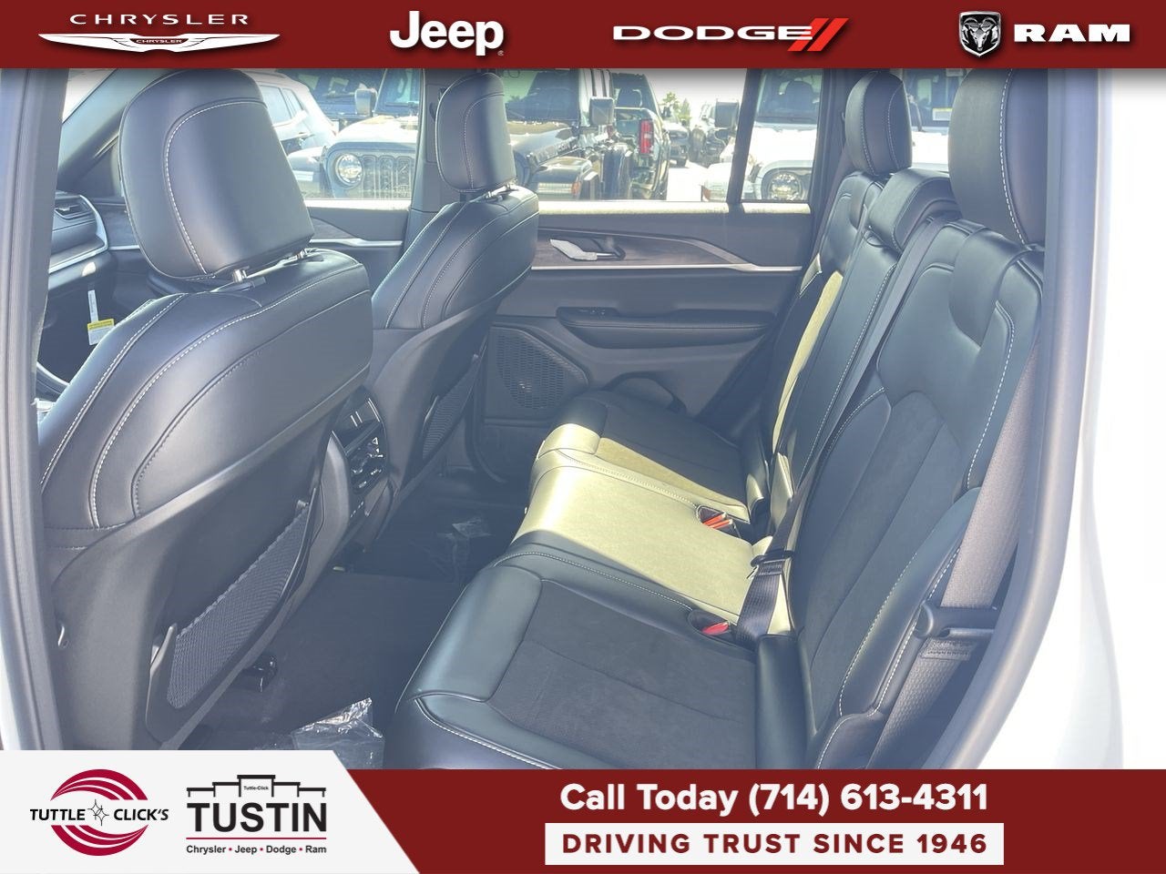 2027 Jeep Grand Cherokee Laredo Altitude
