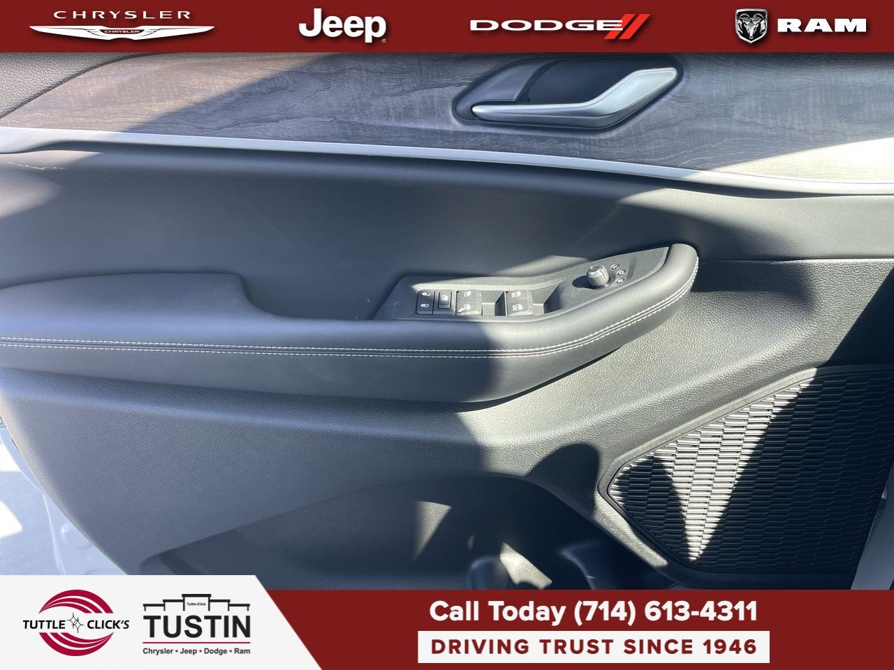 2027 Jeep Grand Cherokee Laredo Altitude