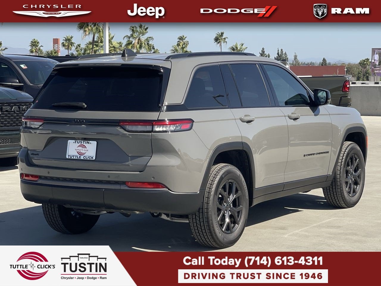 2027 Jeep Grand Cherokee Laredo Altitude