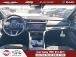 2027 Jeep Grand Cherokee Laredo Altitude