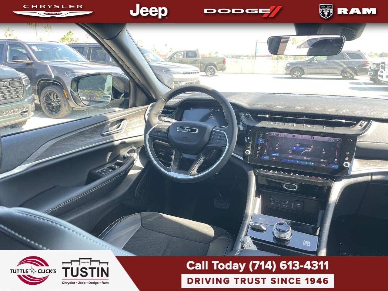 2027 Jeep Grand Cherokee Laredo Altitude
