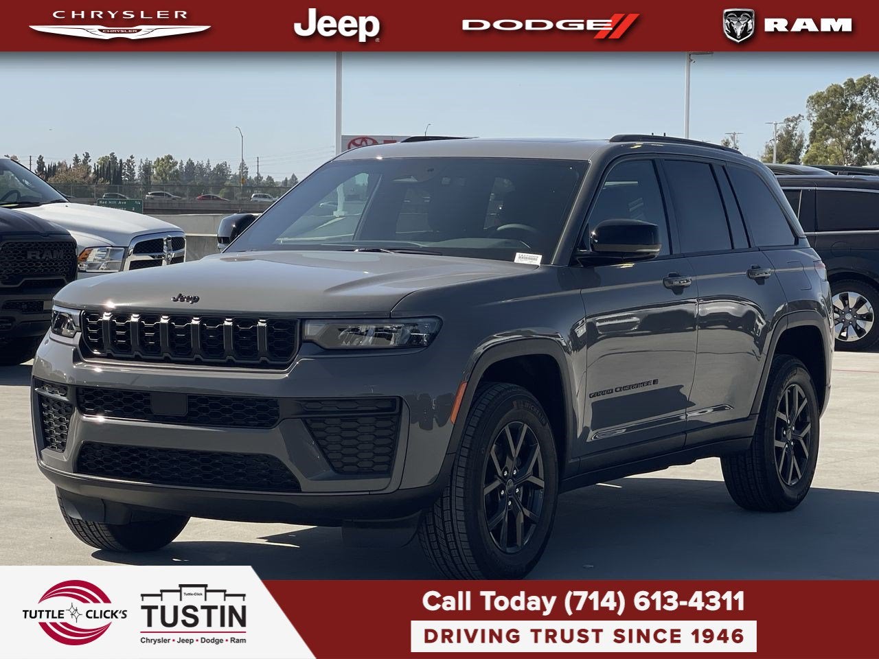 2027 Jeep Grand Cherokee Laredo Altitude
