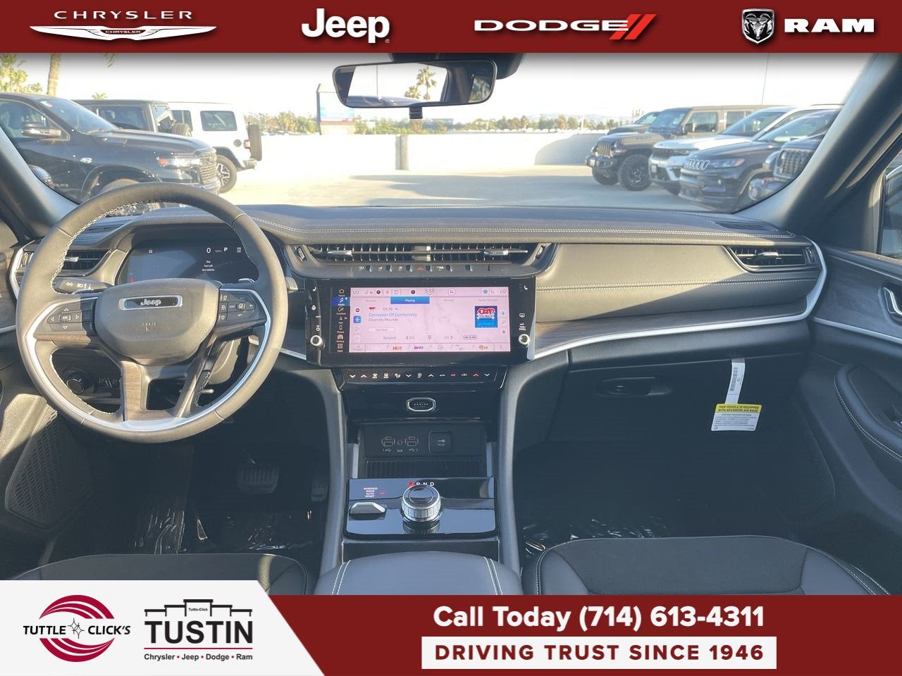 2027 Jeep Grand Cherokee Laredo Altitude