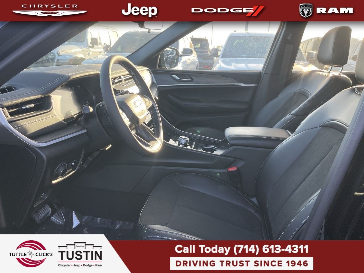 2027 Jeep Grand Cherokee Laredo Altitude