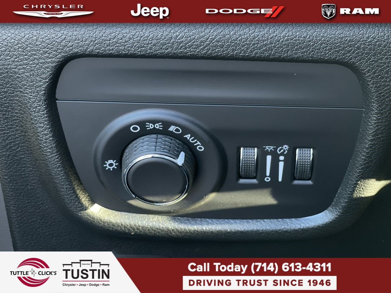2027 Jeep Grand Cherokee Laredo Altitude
