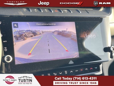 2027 Jeep Grand Cherokee Laredo Altitude
