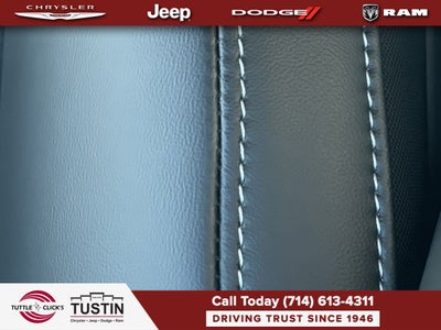 2027 Jeep Grand Cherokee Laredo Altitude
