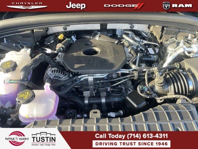 2027 Jeep Grand Cherokee Laredo Altitude