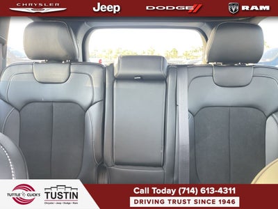 2027 Jeep Grand Cherokee Laredo Altitude