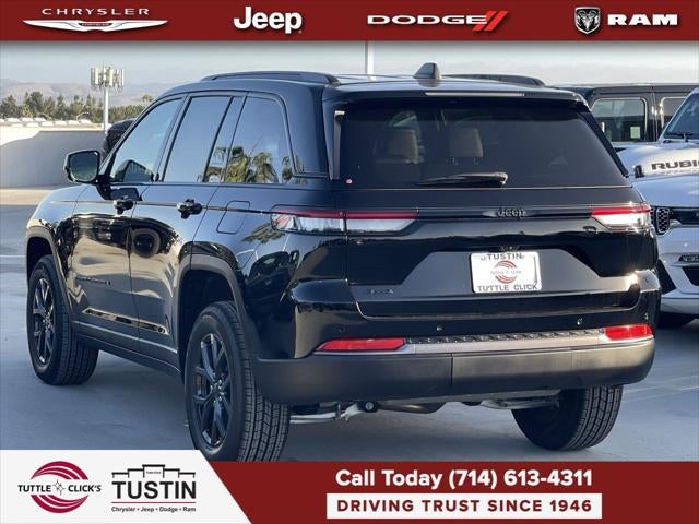 2027 Jeep Grand Cherokee Laredo Altitude