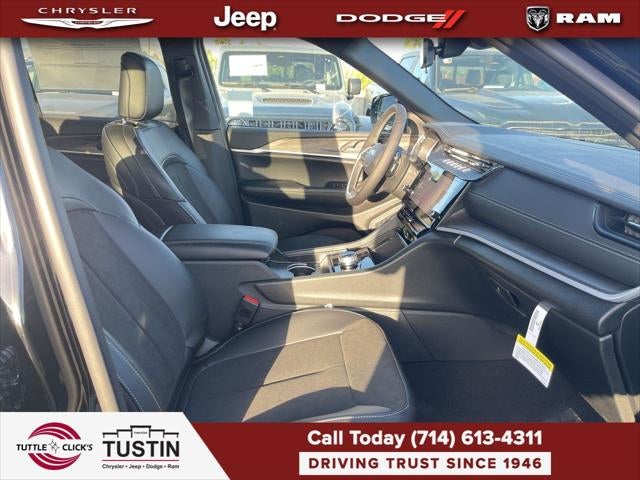 2027 Jeep Grand Cherokee Laredo Altitude