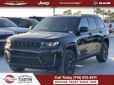 2027 Jeep Grand Cherokee Laredo Altitude