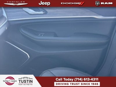 2027 Jeep Grand Cherokee Limited Reserve