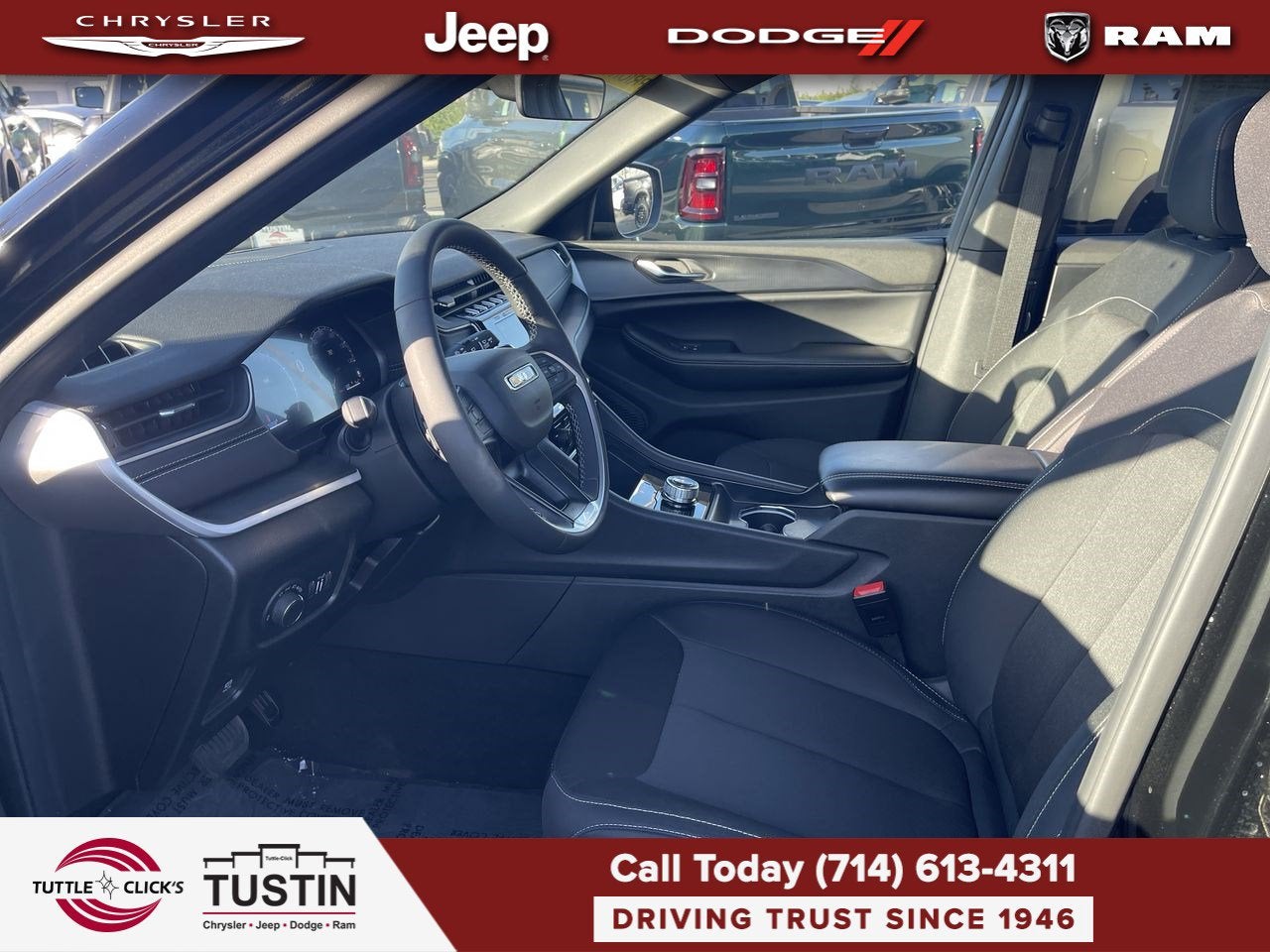 2025 Jeep Grand Cherokee L Laredo 4x2