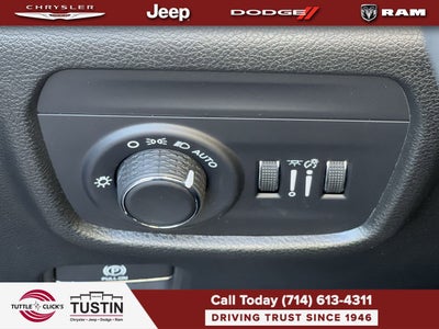 2025 Jeep Grand Cherokee L Laredo 4x2