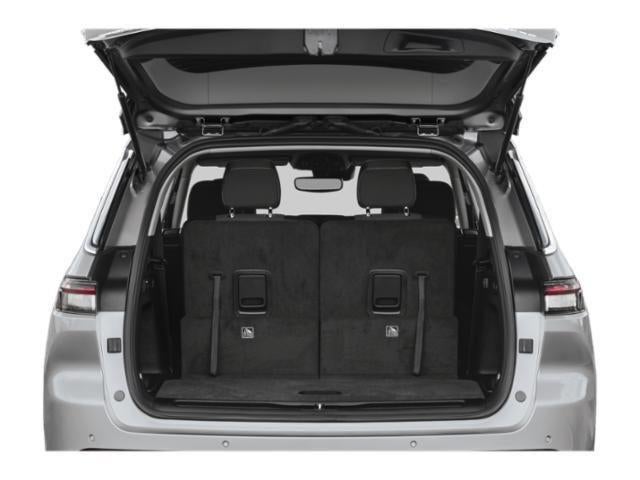2023 Jeep Grand Cherokee L Laredo 4x2