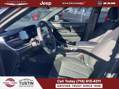 2025 Jeep Grand Cherokee L Laredo X 4x2