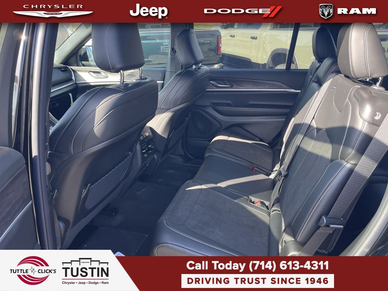 2026 Jeep Grand Cherokee Laredo Altitude
