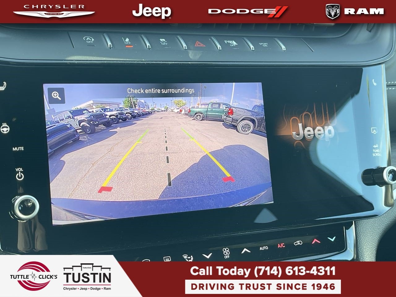 2026 Jeep Grand Cherokee Laredo Altitude