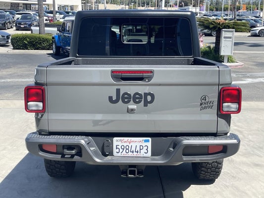 2022 Jeep Gladiator Willys 4x4 in Irvine, CA - Irvine Auto Center