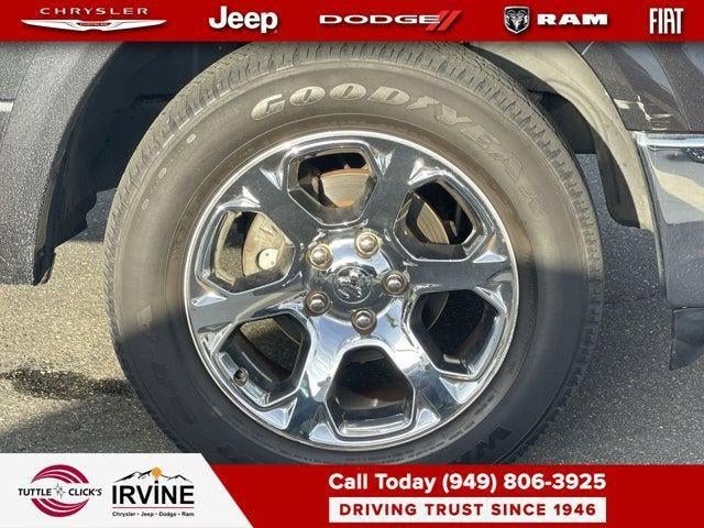 2018 RAM 1500 Laramie Crew Cab 4x4 5'7' Box