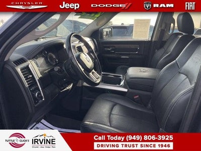 2018 RAM 1500 Laramie Crew Cab 4x4 5'7' Box