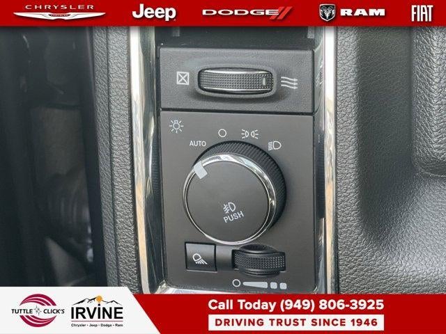 2018 RAM 1500 Laramie Crew Cab 4x4 5'7' Box