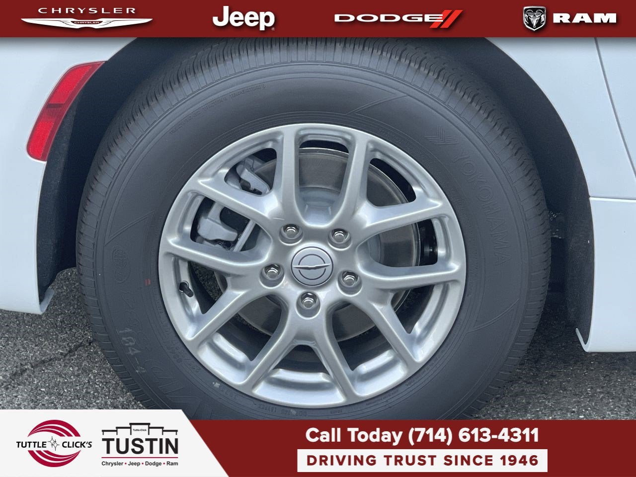 2026 Chrysler Pacifica Select