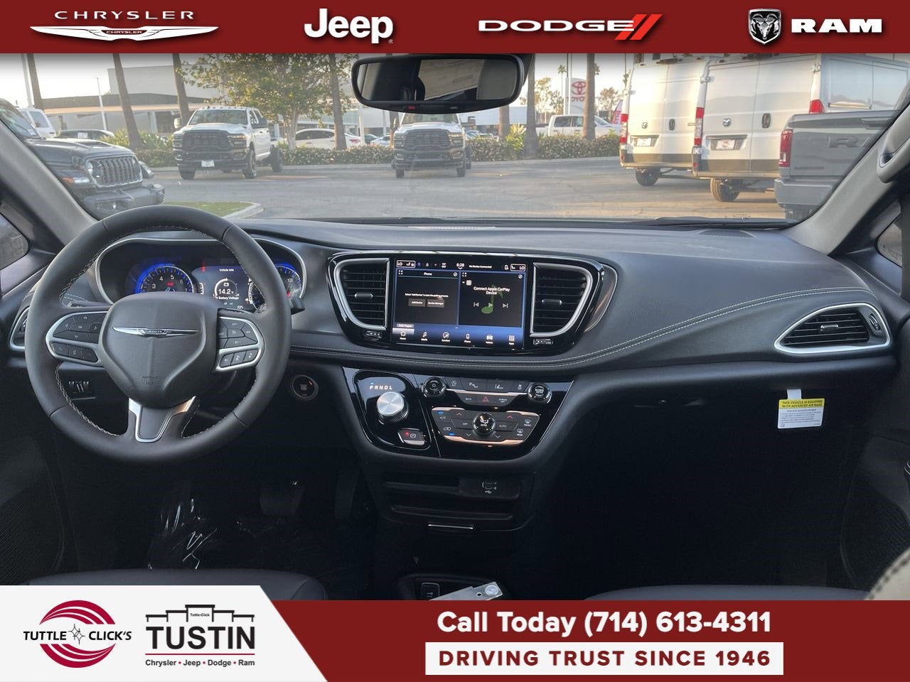 2026 Chrysler Pacifica Select