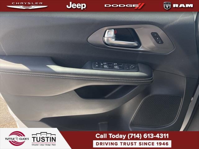 2026 Chrysler Pacifica PACIFICA SELECT