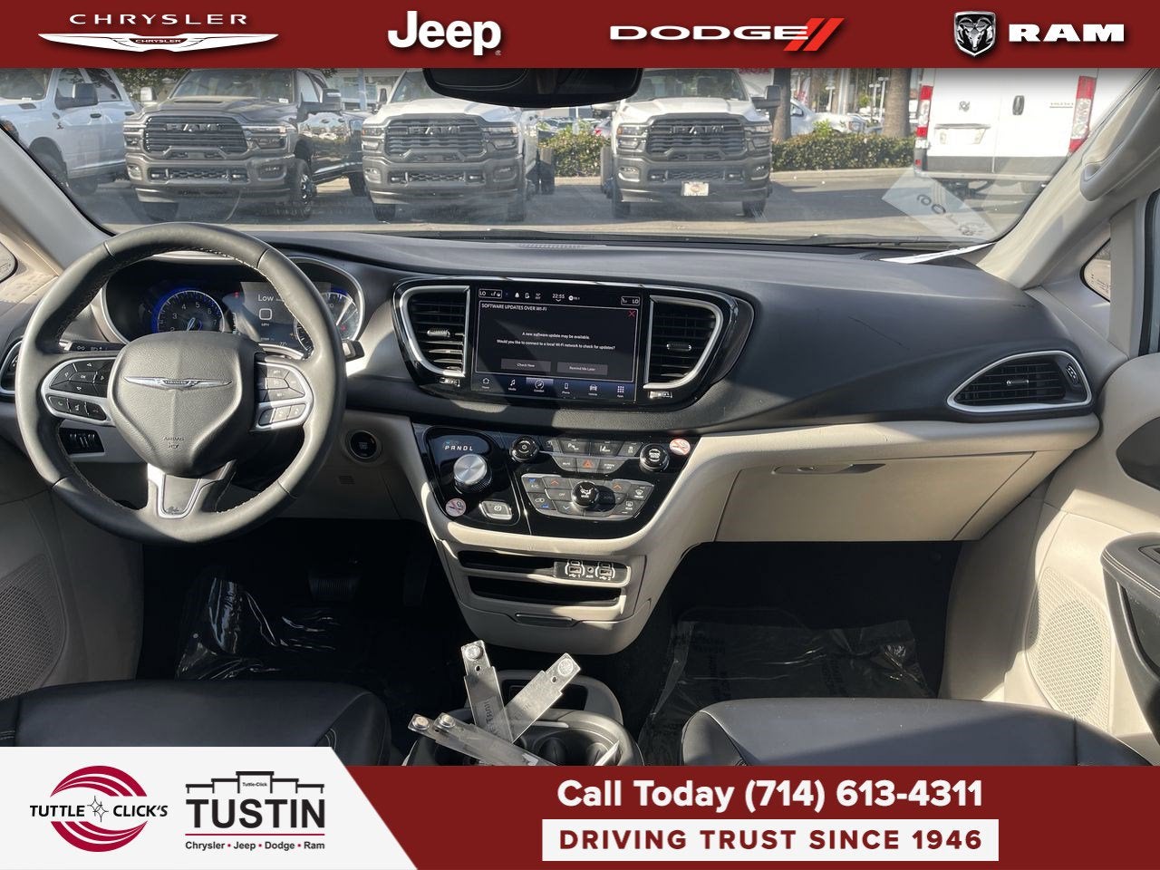 2023 Chrysler Pacifica TOURING L