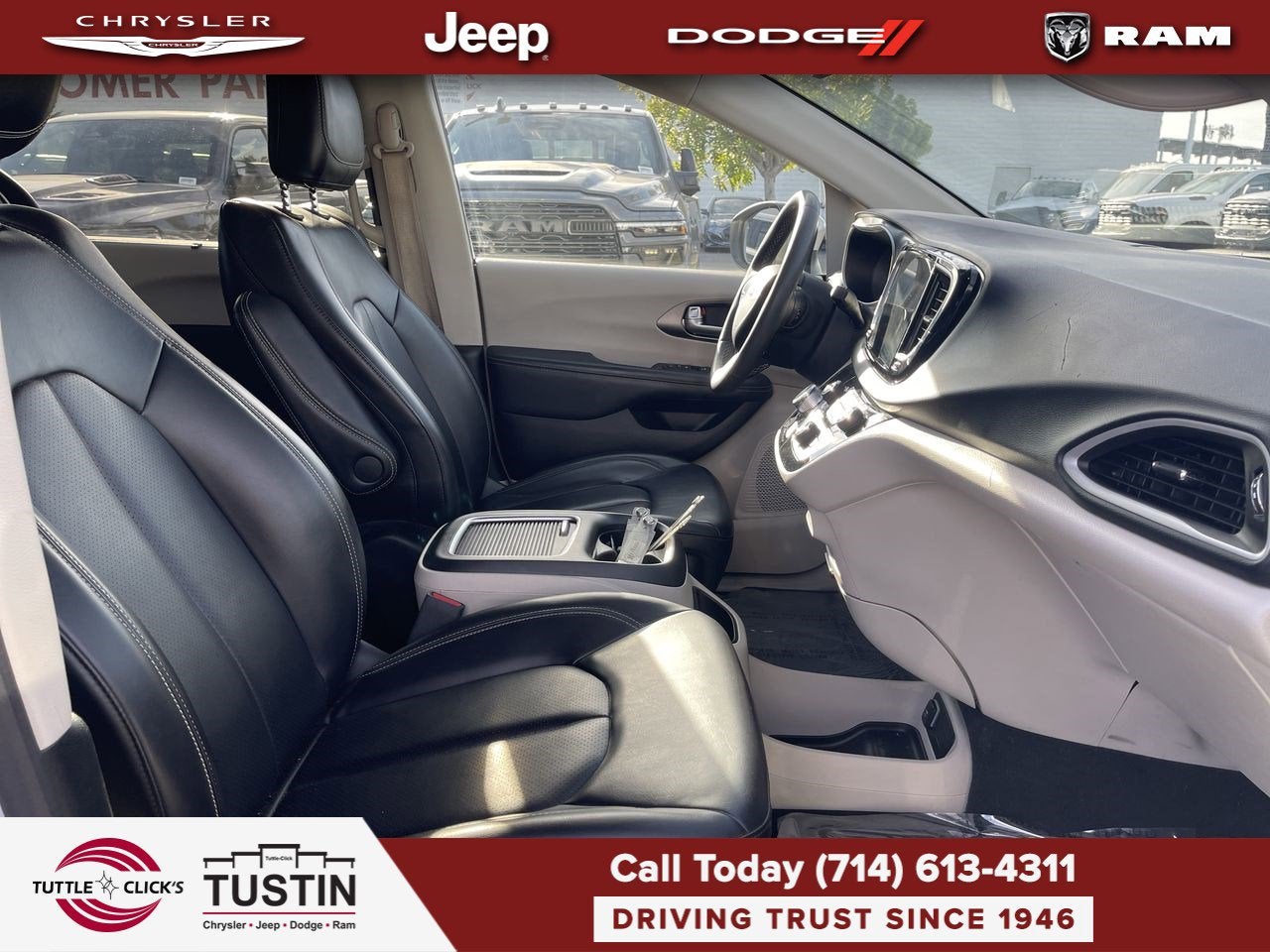 2023 Chrysler Pacifica TOURING L