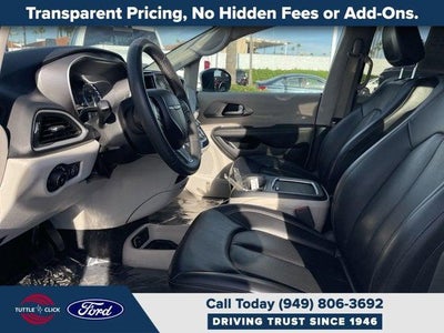 2023 Chrysler Pacifica Touring L