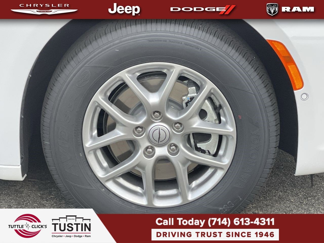 2026 Chrysler Pacifica Select