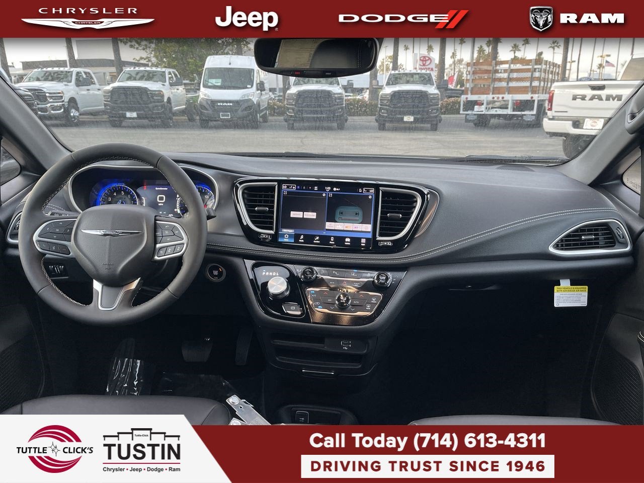 2026 Chrysler Pacifica Select