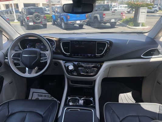 2021 Chrysler Pacifica Hybrid Limited in Irvine, CA - Irvine Auto Center