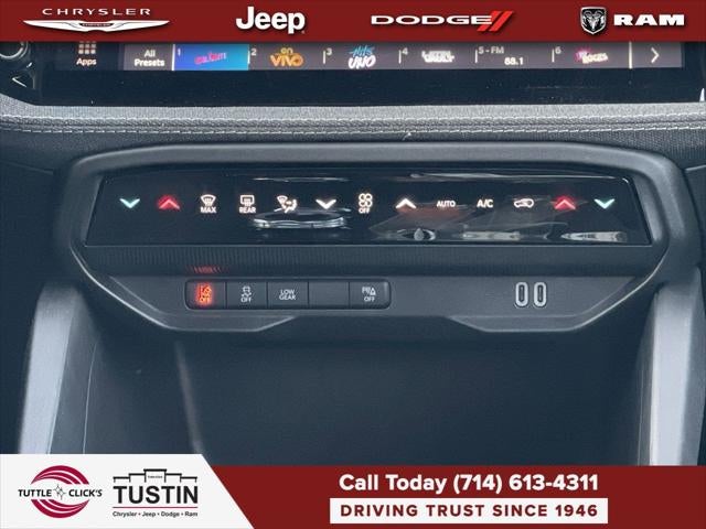 2026 Jeep Cherokee CHEROKEE LAREDO 4X4