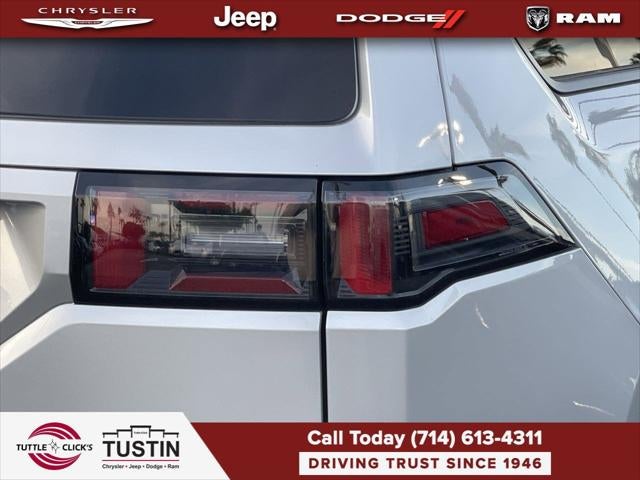 2026 Jeep Cherokee CHEROKEE LAREDO 4X4