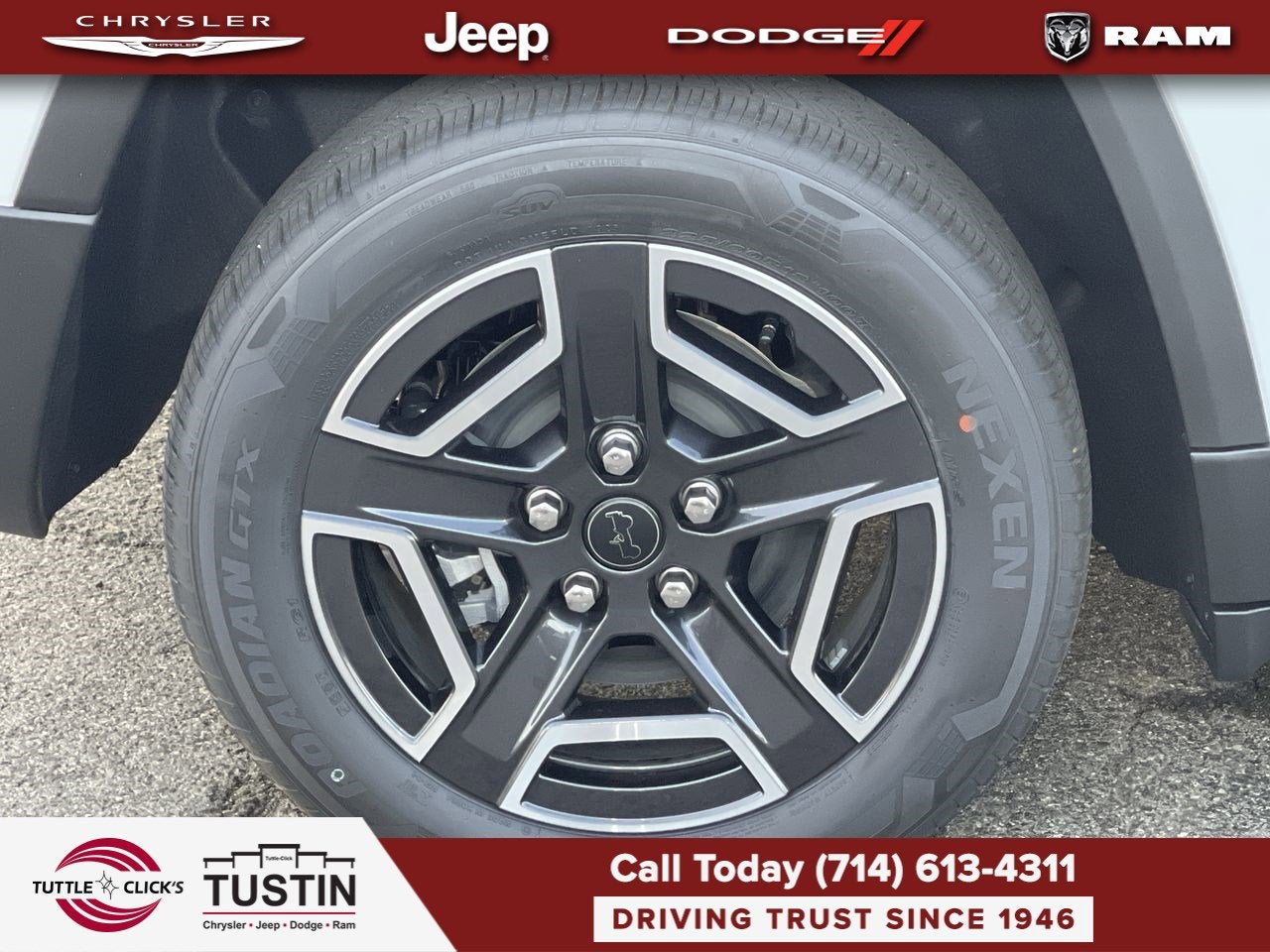 2026 Jeep Cherokee Laredo