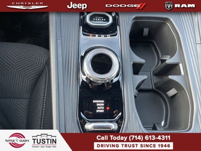 2026 Jeep Cherokee Laredo