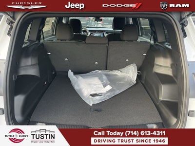 2026 Jeep Cherokee Laredo