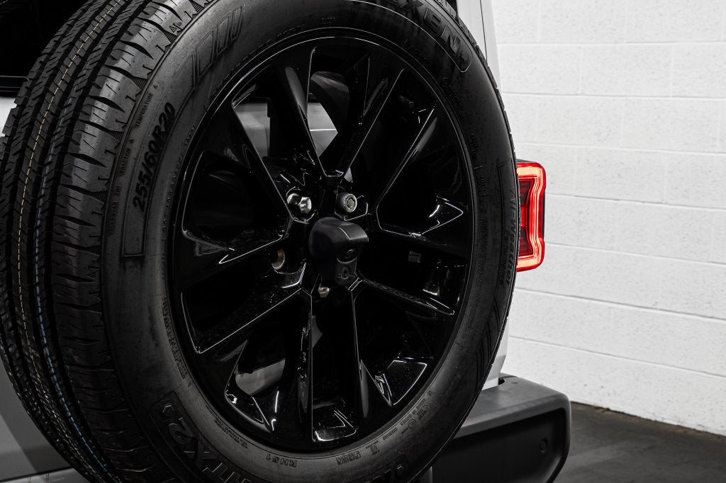 2024 Jeep Wrangler Sahara 4xe