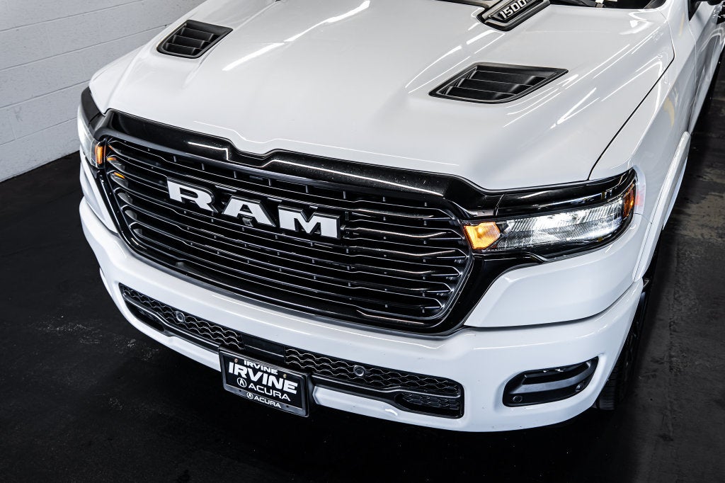 2025 RAM 1500 Laramie NIGHT EDITION
