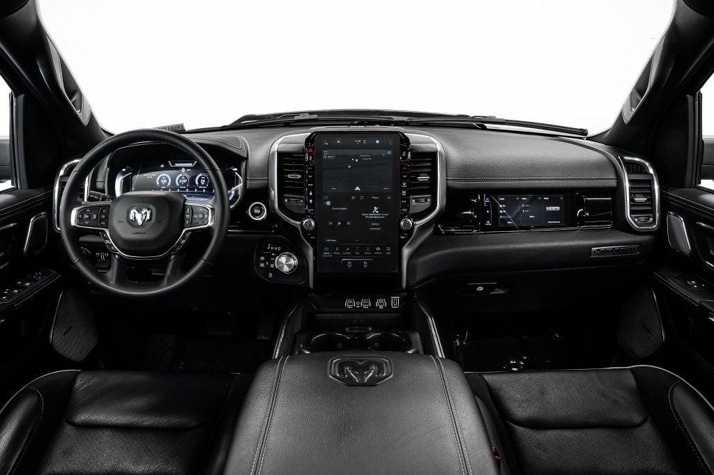 2025 RAM 1500 Laramie NIGHT EDITION